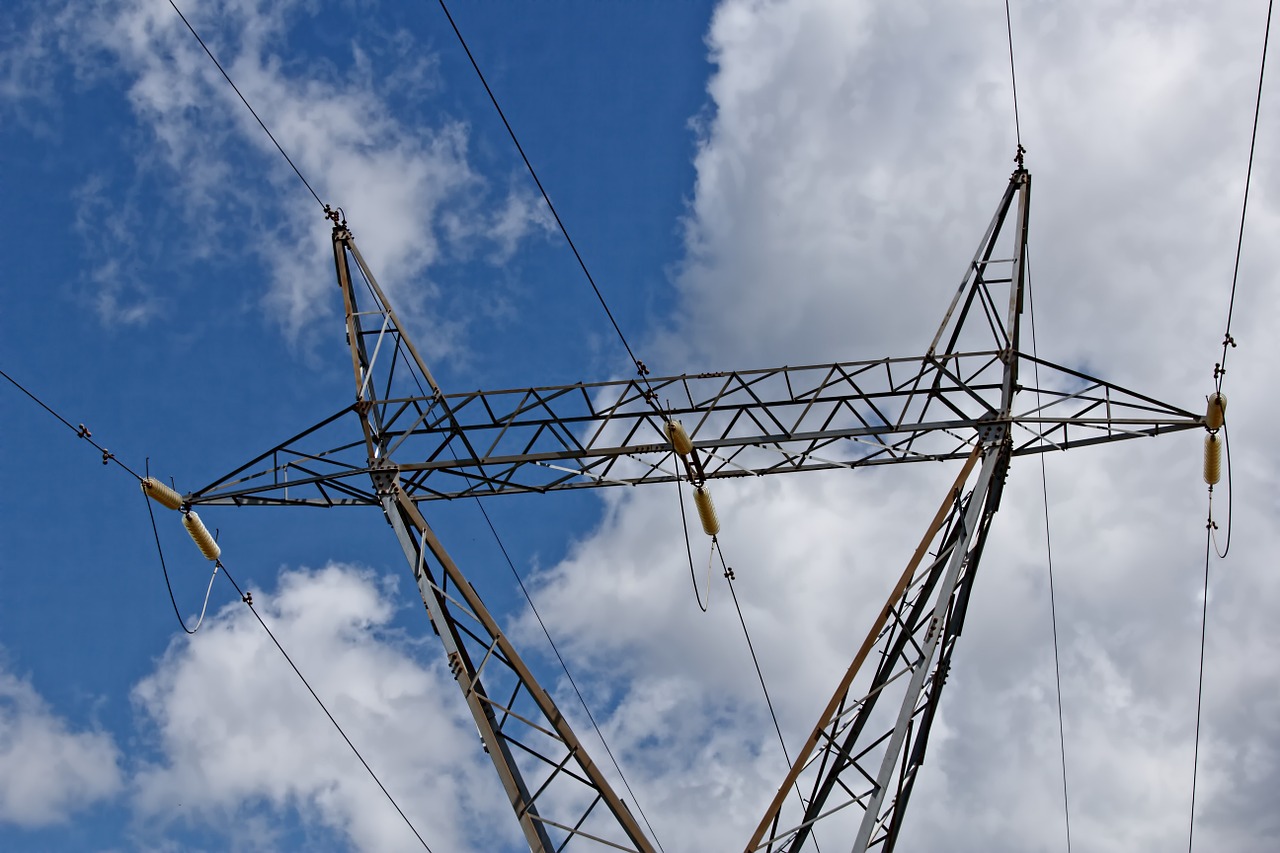 Luzon power supply thin, red and yellow alerts raised