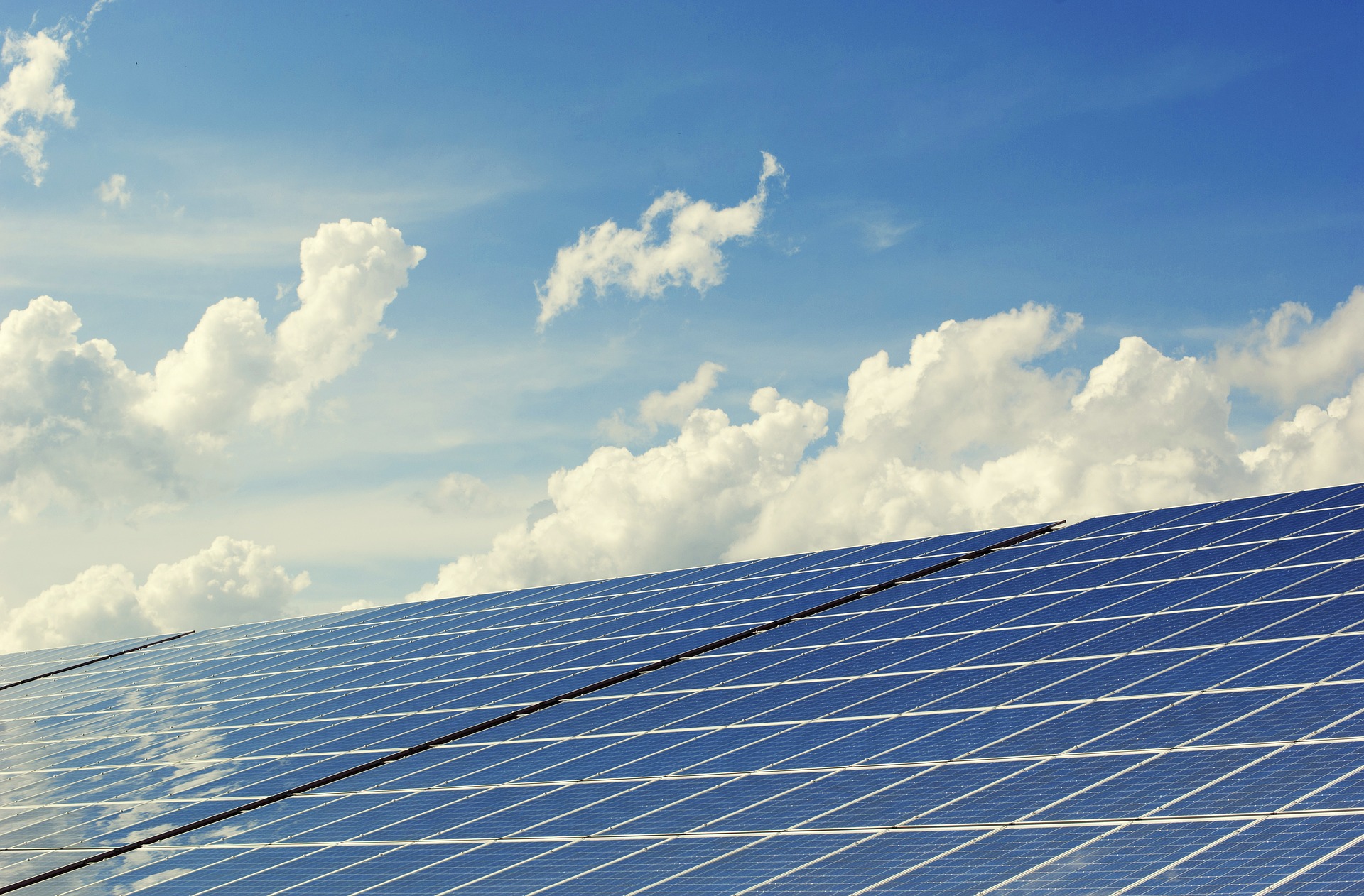 Addressing trade barriers key to unlocking USD 788M solar export market, investments
