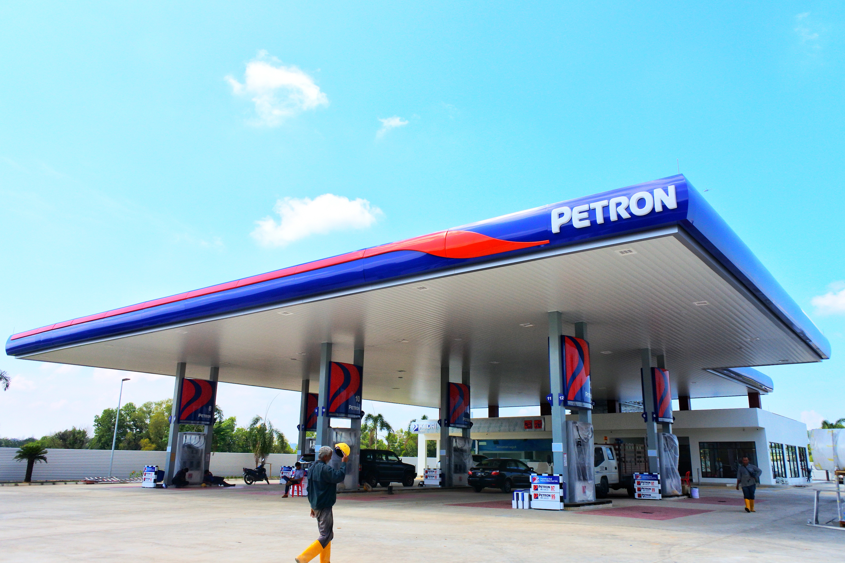 DOE closely monitoring planned closure of Petron Bataan refinery