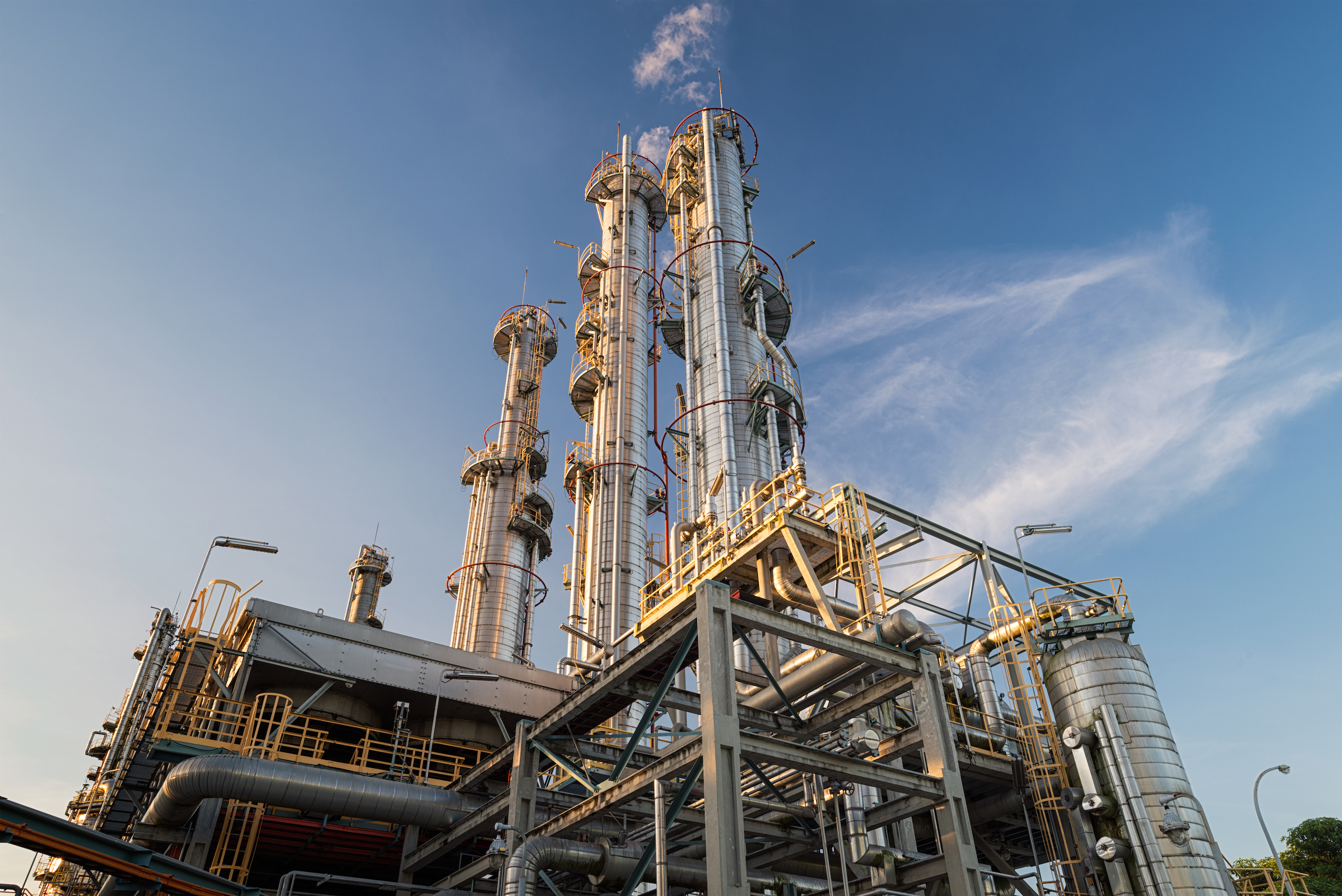 First Gen, 3 other companies get go-signal for LNG projects