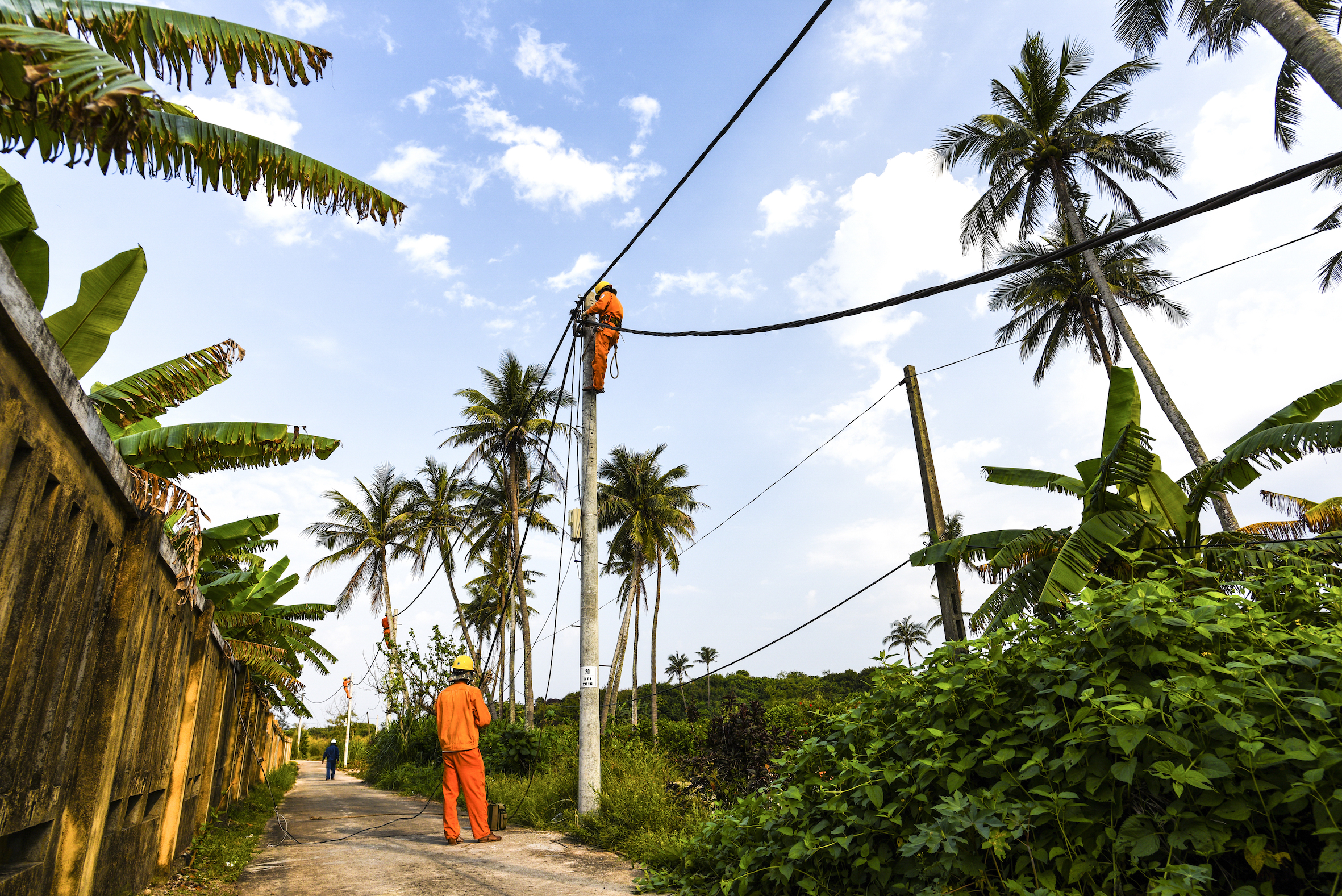 Bacolod, Negros Occidental officials urge ERC to approve purchase agreement