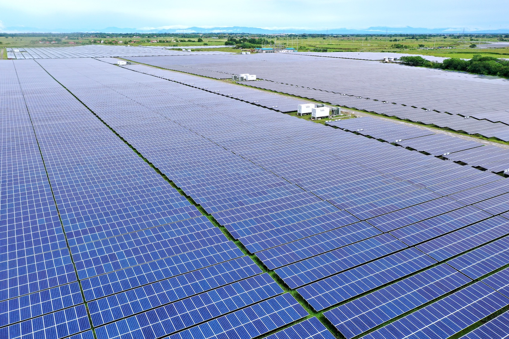 SMC to utilize solar for Bulacan airport construction