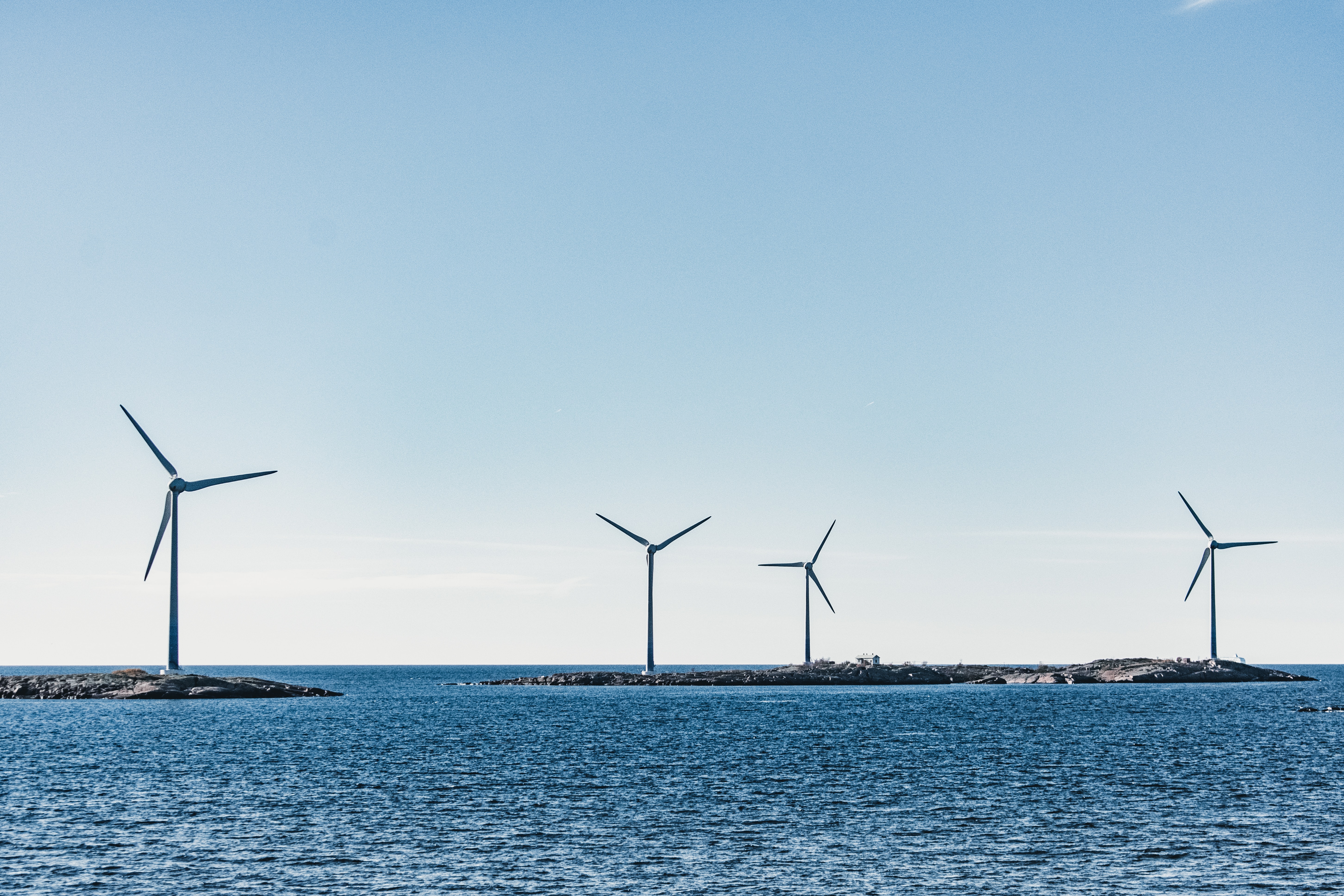 PNOC and Batangas Government Ink Landmark Offshore Wind Deal