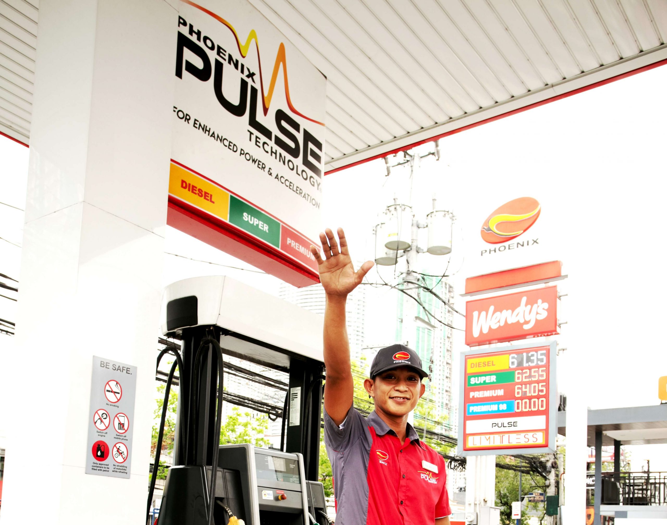 Phoenix Petroleum celebrates anniversary with PHP 7 per liter fuel discount