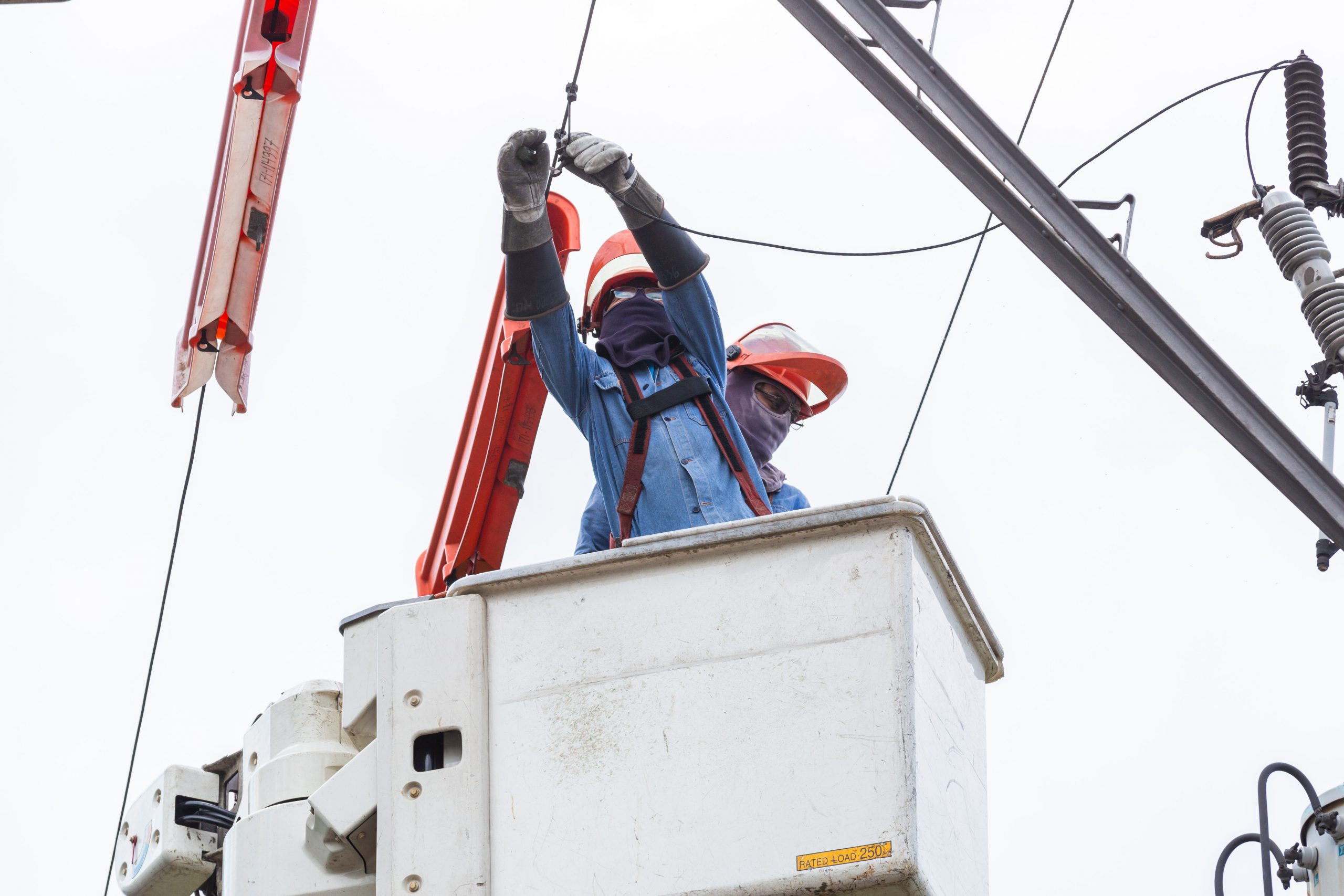 Meralco Gears Up for Elections and Summer Demand